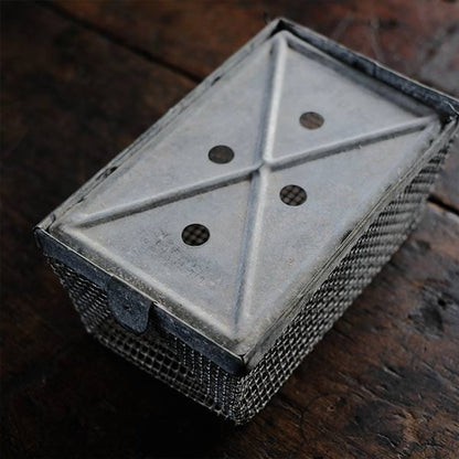 Chick cage