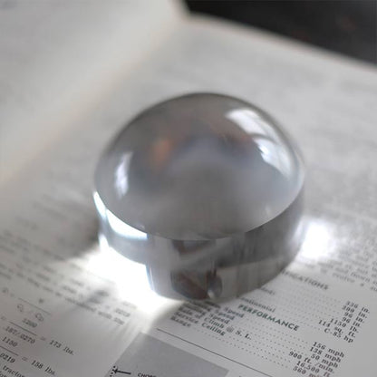 Large dome-shaped tabletop magnifying glass (with base)