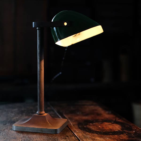 Enamel shade desk lamp