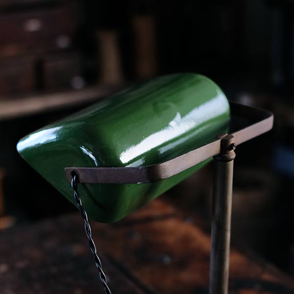 Enamel shade desk lamp