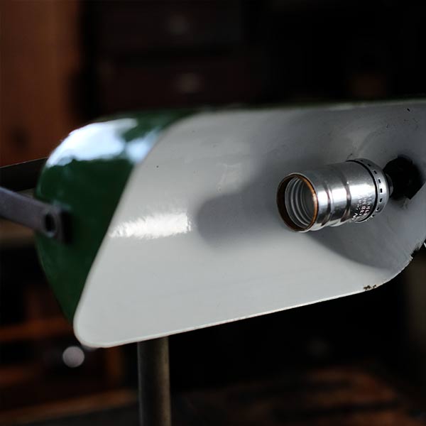 Enamel shade desk lamp