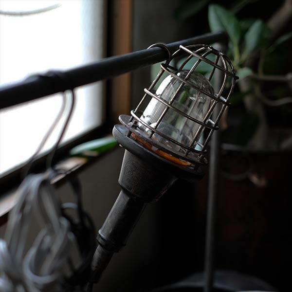 Mechanic's Portable Explosion-Proof Hand Light (1)