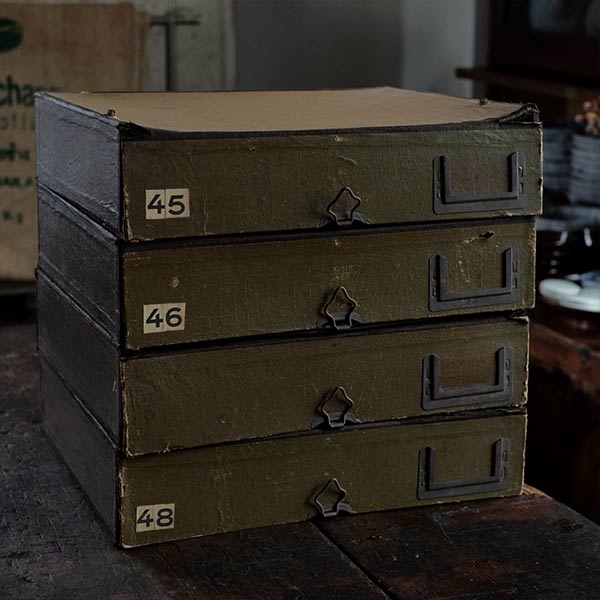 French paper file storage case