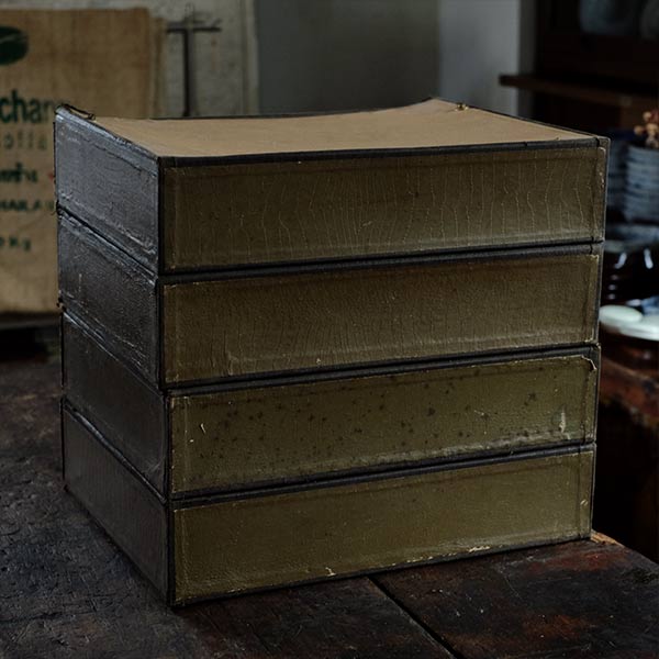 French paper file storage case