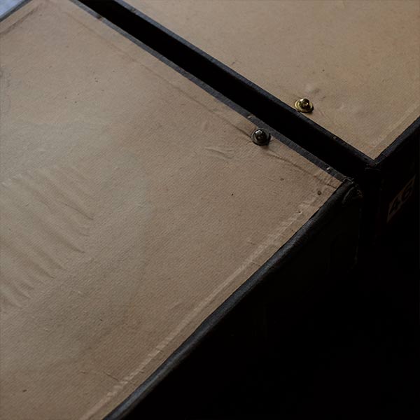 French paper file storage case