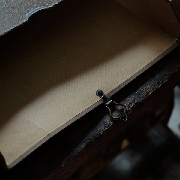 French paper file storage case