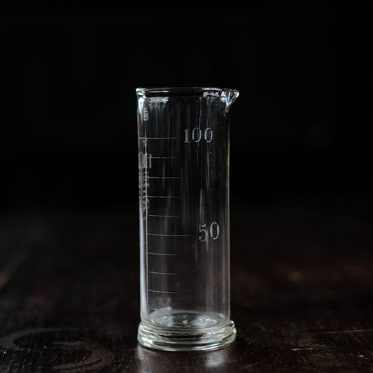 小さなメスシリンダー 100ml