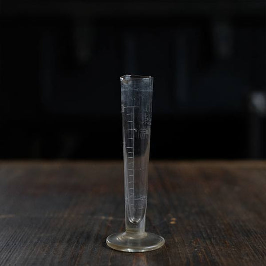 小さなメスシリンダー 10ml