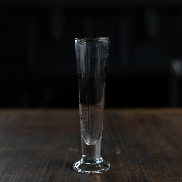 小さなメスシリンダー 20ml