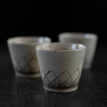 Soba choko with grass motif