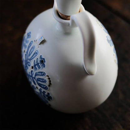 白山陶器のジャグ
