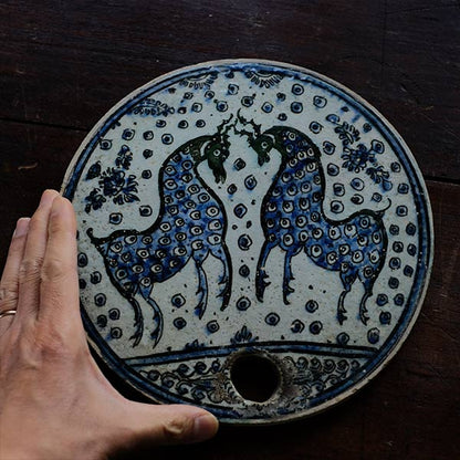 蜂の巣の蓋に使われていた陶板
