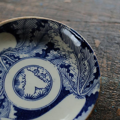 Two-pronged radish and turnip print small plate