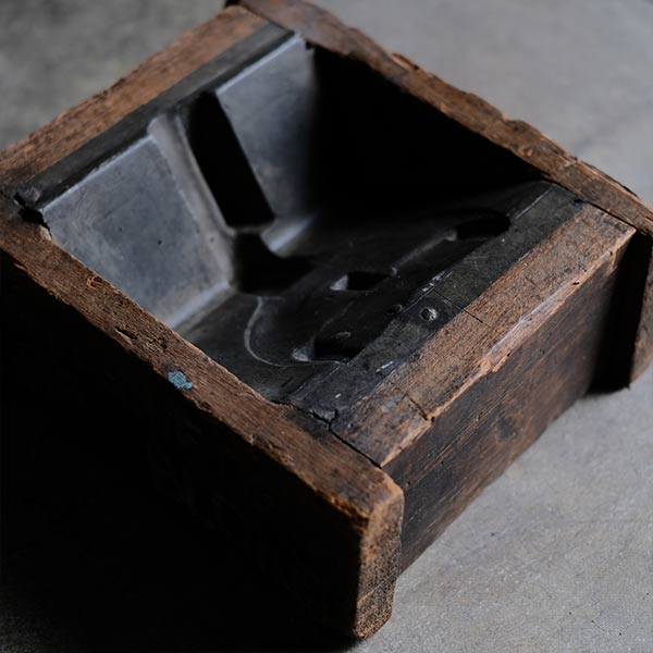 Wooden frame mold