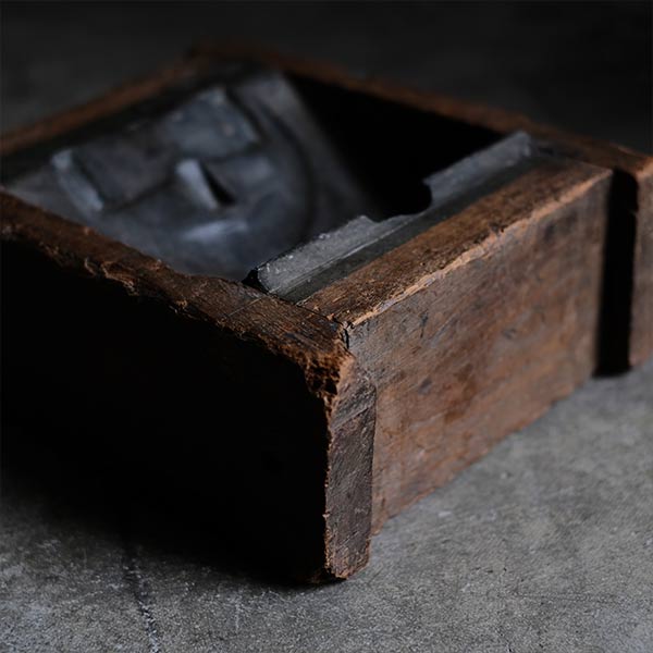 Wooden frame mold