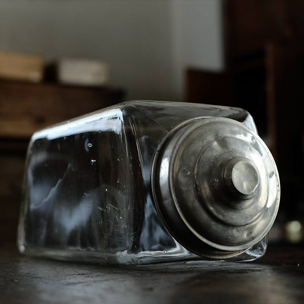 Thick, thin candy jar