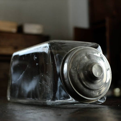 Thick, thin candy jar