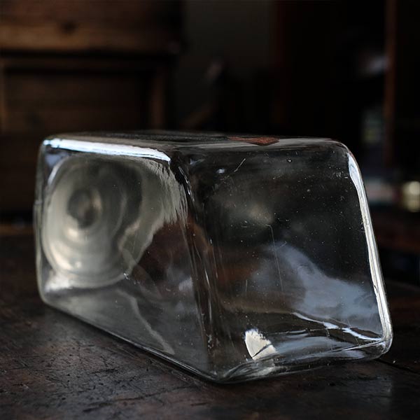 Thick, thin candy jar