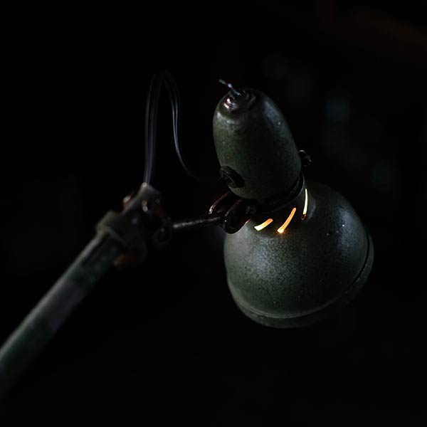 LUMINA desk lamp