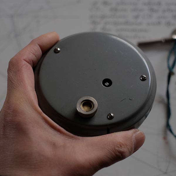 手巻き式のベル