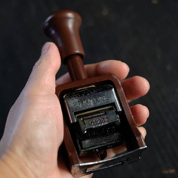 MARUZEN numbering stamp