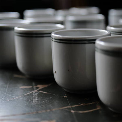 グリーンラインの国民食器の湯呑み