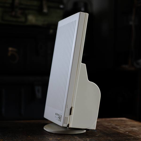 Muji tabletop smoke evacuator