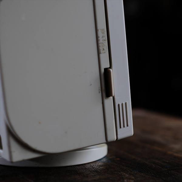 Muji tabletop smoke evacuator