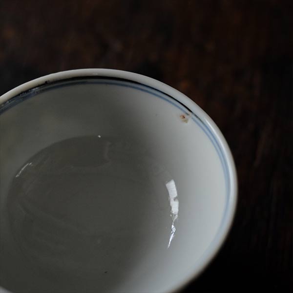 染付けの小ぶりな湯呑み（向付）