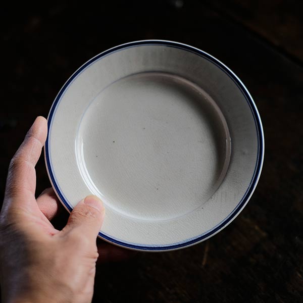 NIPPON KOSHITSU TOKIO（日本硬質陶器）IRONSTONE ブルーラインの皿 φ16.5cm