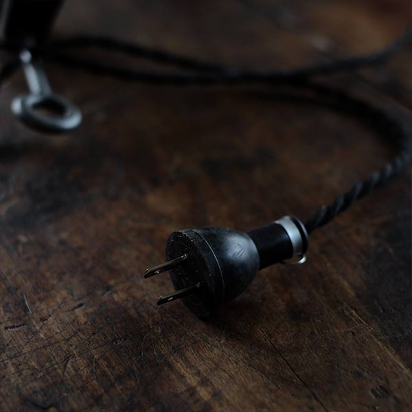 OCWhite Clamp-Based Desk Lamp