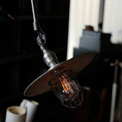 OCWhite Clamp-Based Desk Lamp