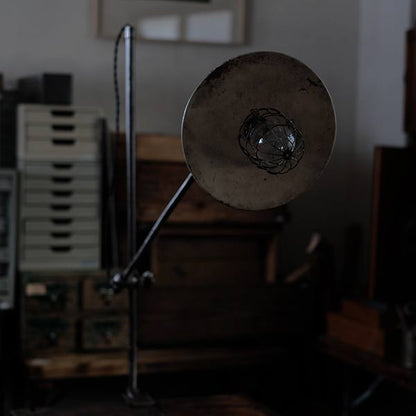 OCWhite Clamp-Based Desk Lamp