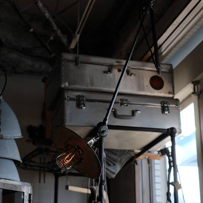 OCWhite Clamp-Based Desk Lamp