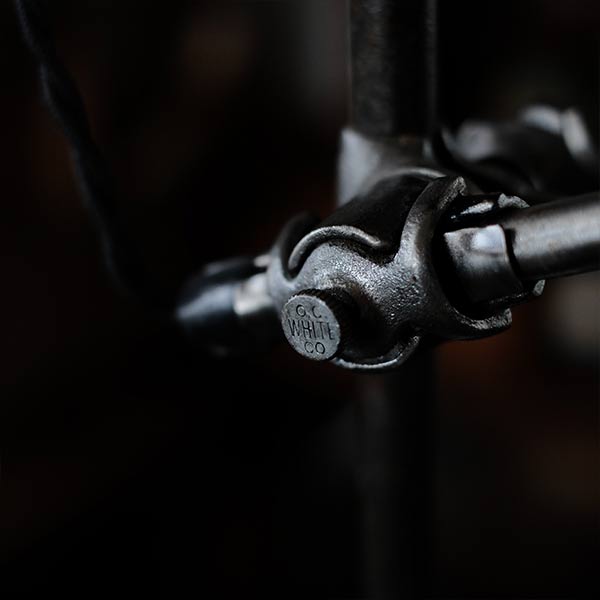 OCWhite Clamp-Based Desk Lamp