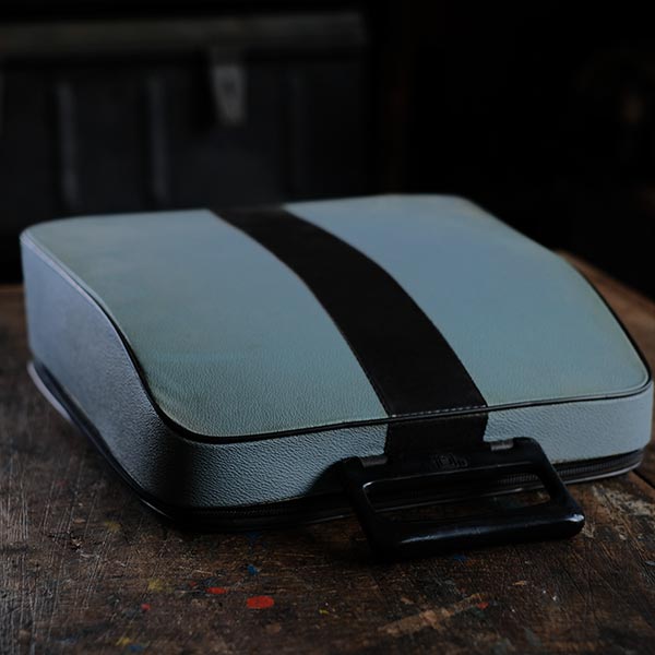 OLIVETTI Lettera 32 タイプライター