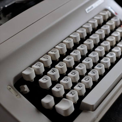 OLIVETTI Lettera 34 タイプライター インクリボン交換済み 訳あり
