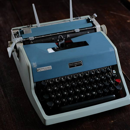 OLIVETTI Underwood 21 タイプライター