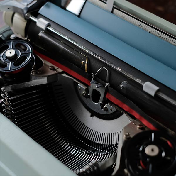 OLIVETTI Underwood 21 タイプライター
