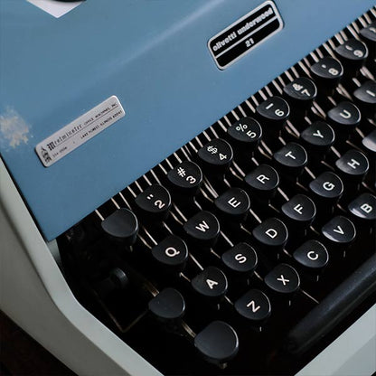 OLIVETTI Underwood 21 タイプライター