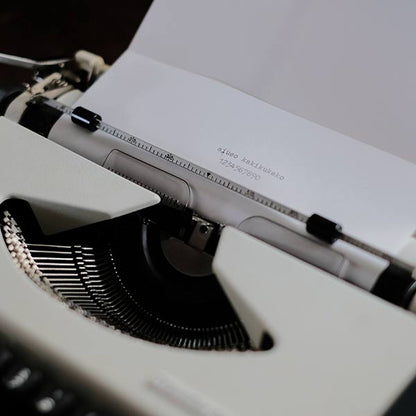 OLYMPIA Traveller de Luxe S タイプライター