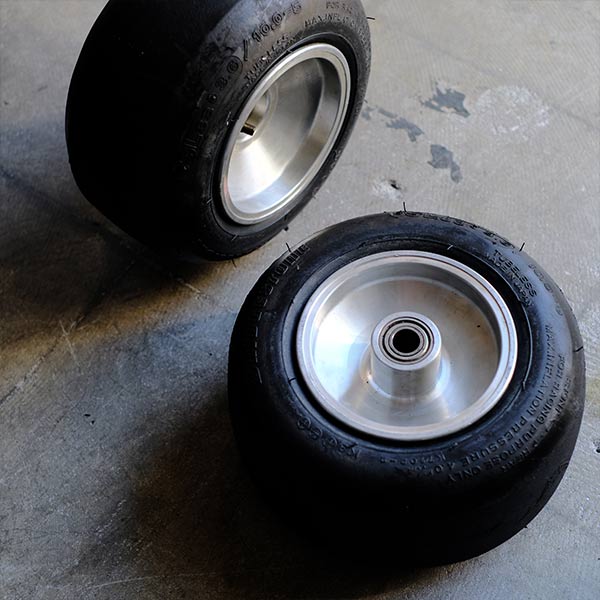 BRIDGESTONE レーシングカートのタイヤ