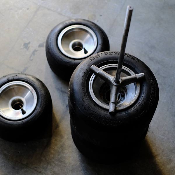 BRIDGESTONE レーシングカートのタイヤ