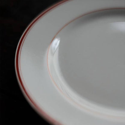 赤いラインの入ったデザート皿 φ18cm