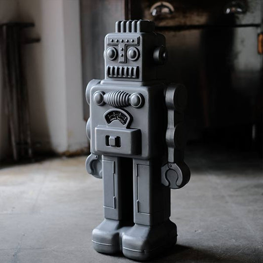 大きなロボットの貯金箱