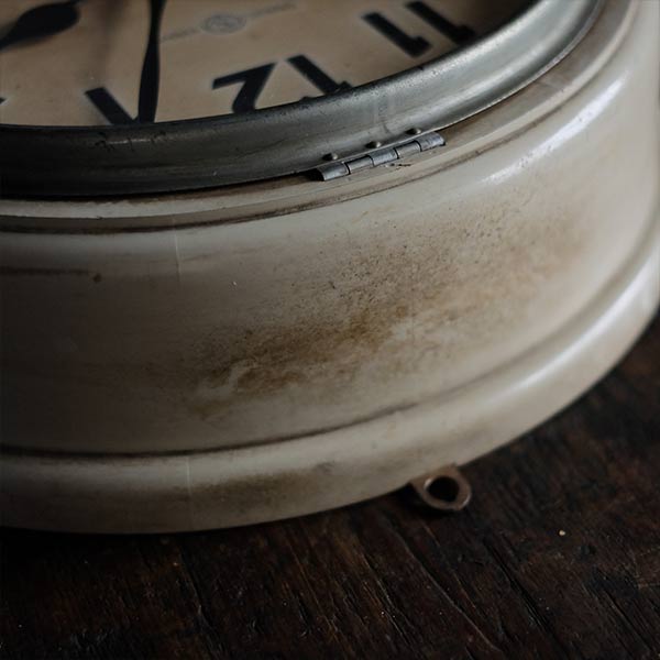 Early Showa era SEIKOSHA wall clock with battery-operated quartz movement replaced