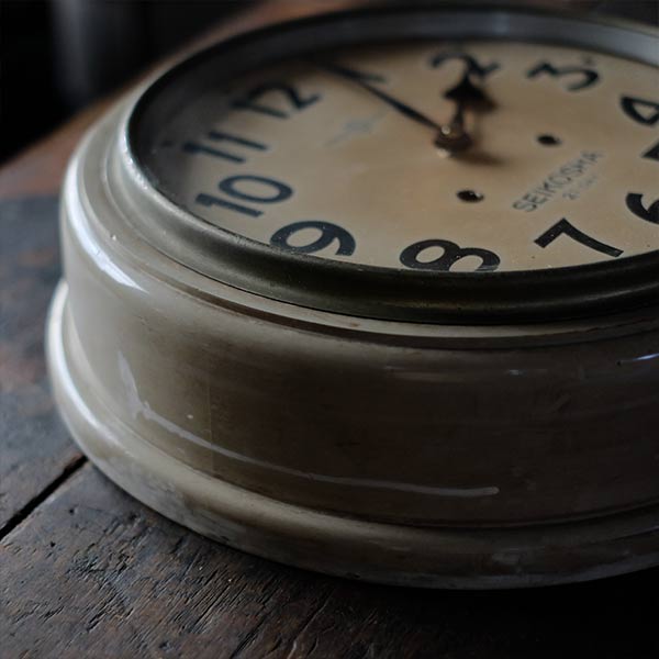 Early Showa era SEIKOSHA wall clock with battery-operated quartz movement replaced