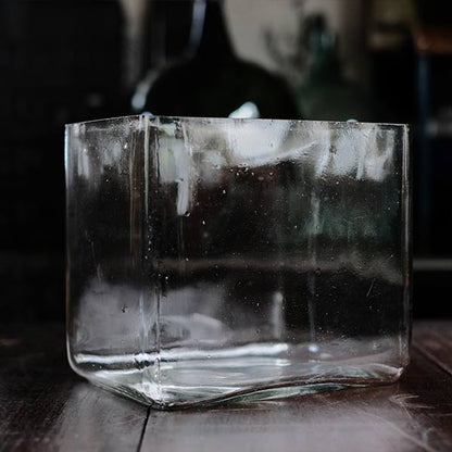 square glass aquarium