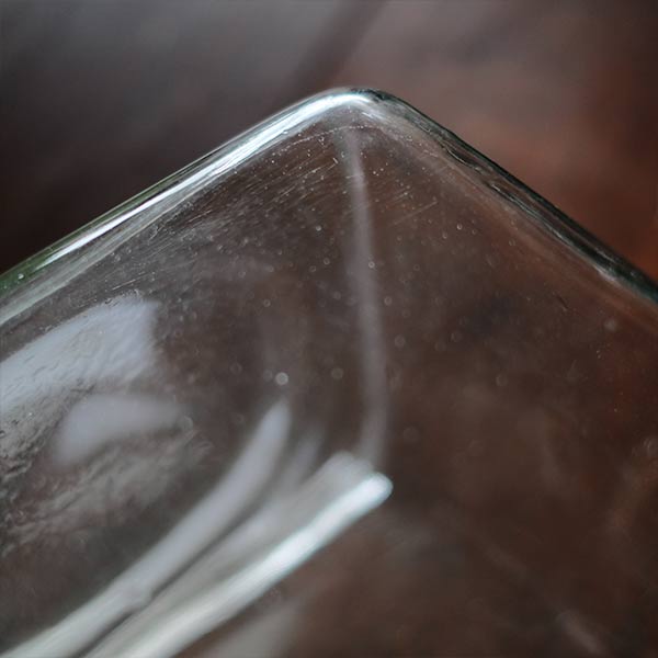 square glass aquarium