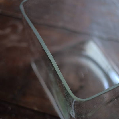 square glass aquarium